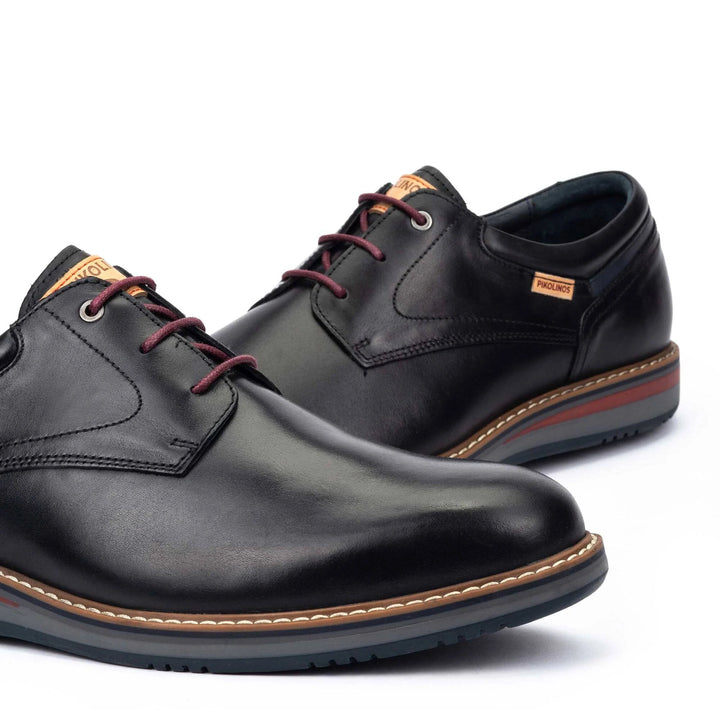 pikolinos avila wingtip shoe men's | black