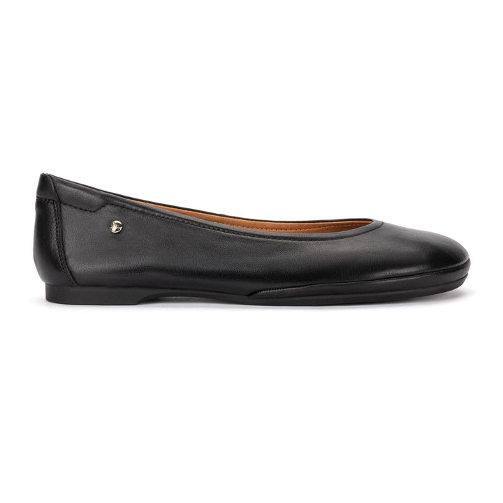 pikolinos carmona ballerina women's | black
