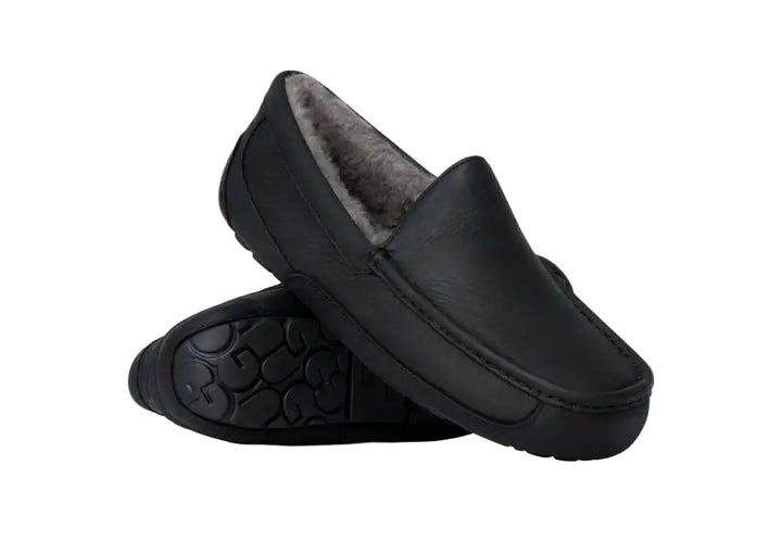 ugg ascot matte leather men's | black