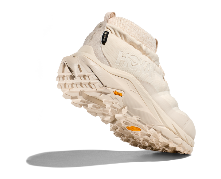 hoka kaha 2 frost moc gtx women's | oat milk / sesame