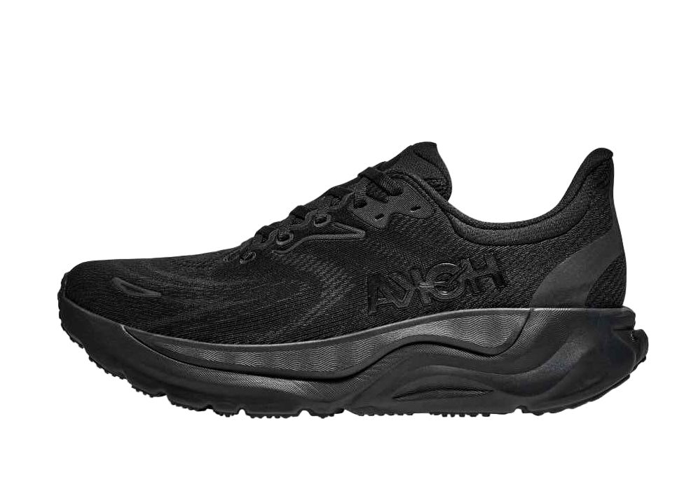 hoka arahi 8 wide men's | black/black