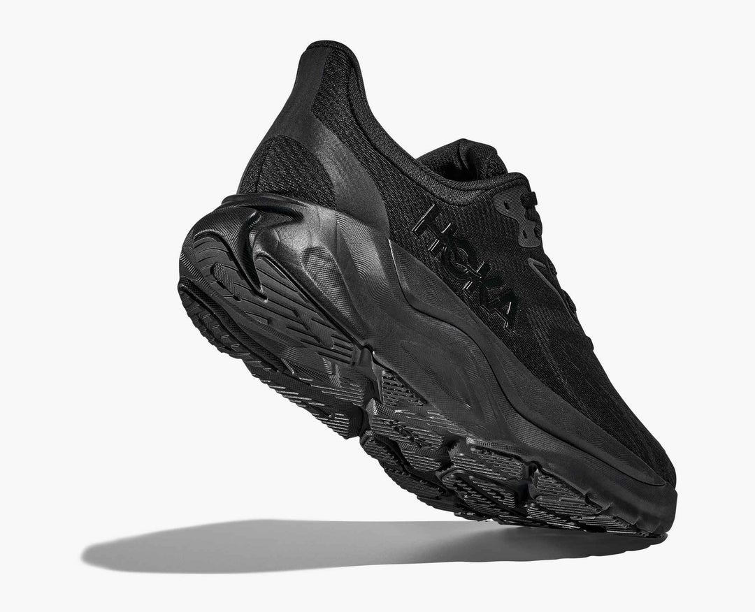hoka arahi 8 men's | black/black