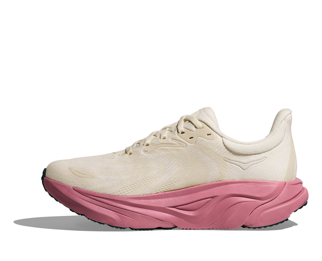 hoka arahi 8 women's | alabaster / lingonberry