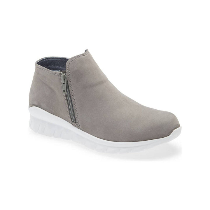 LIGHT GREY NUBUCK