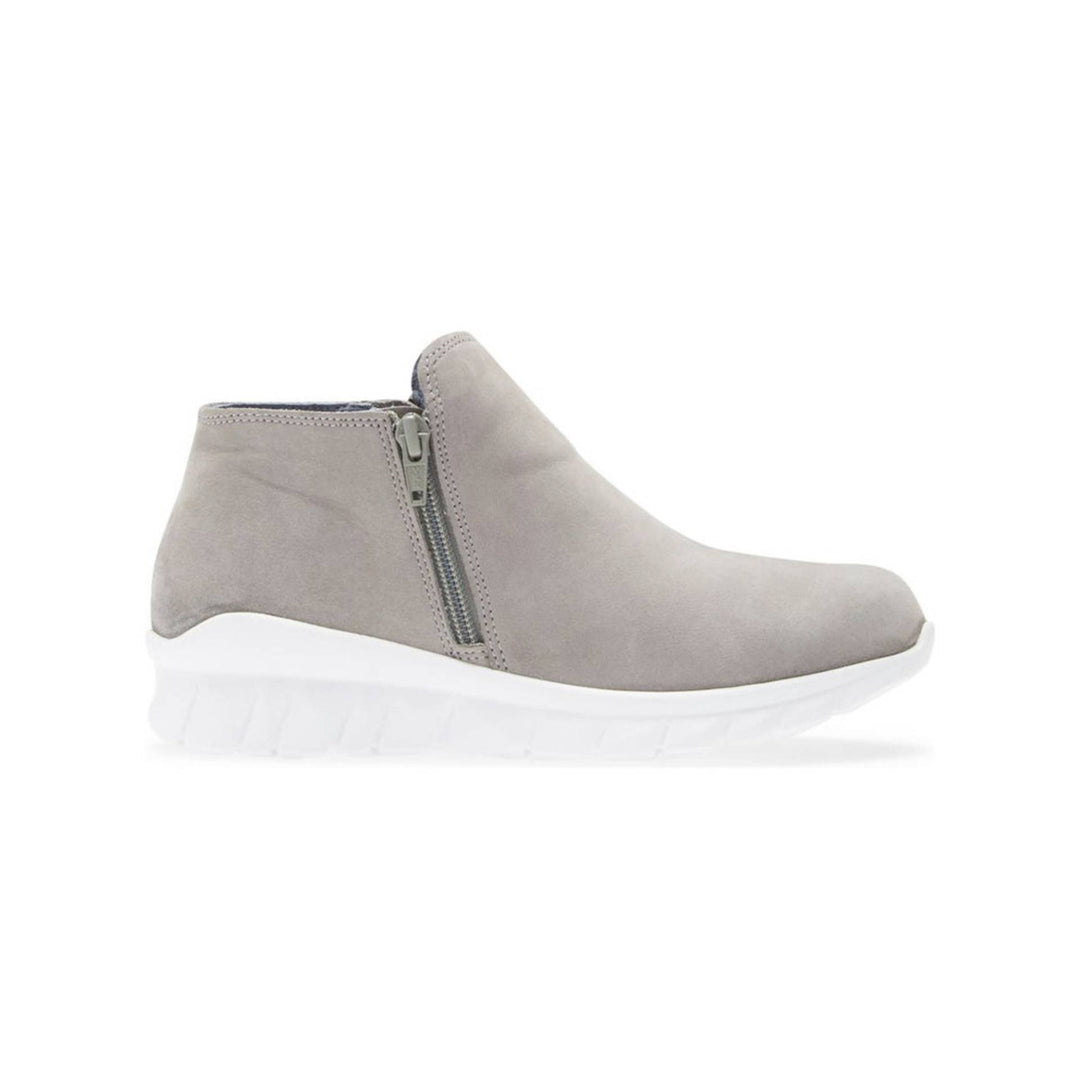 LIGHT GREY NUBUCK