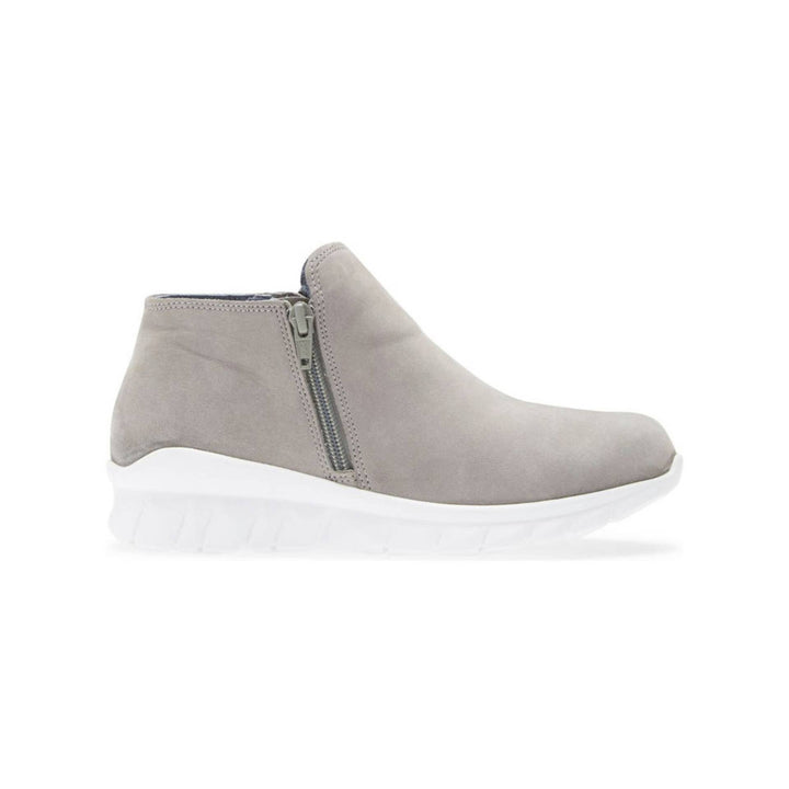 LIGHT GREY NUBUCK