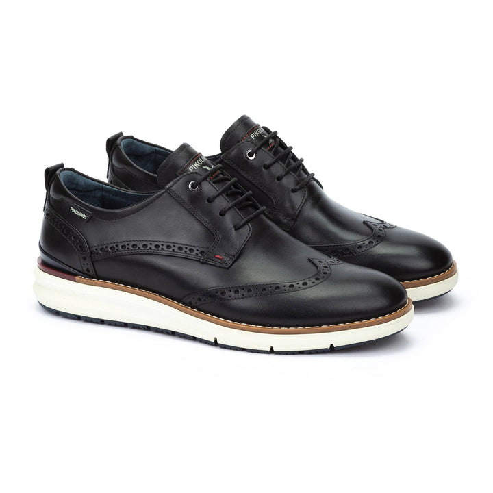 pikolinos manacor wingtip men's | black