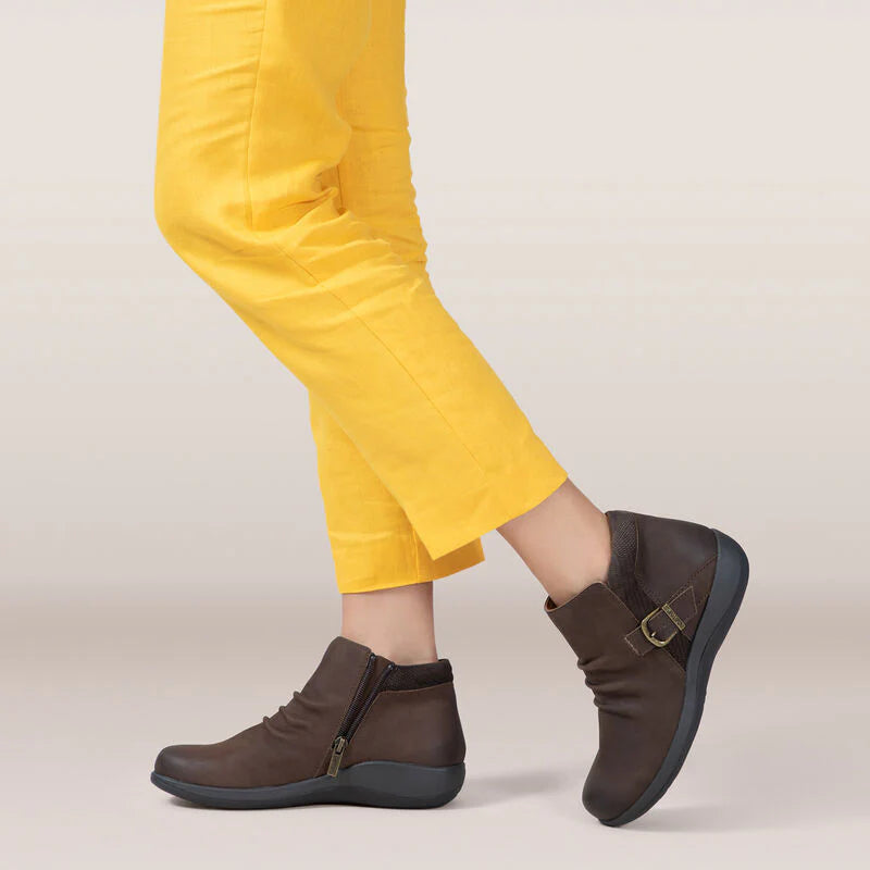 aetrex luna women's | dark earth
