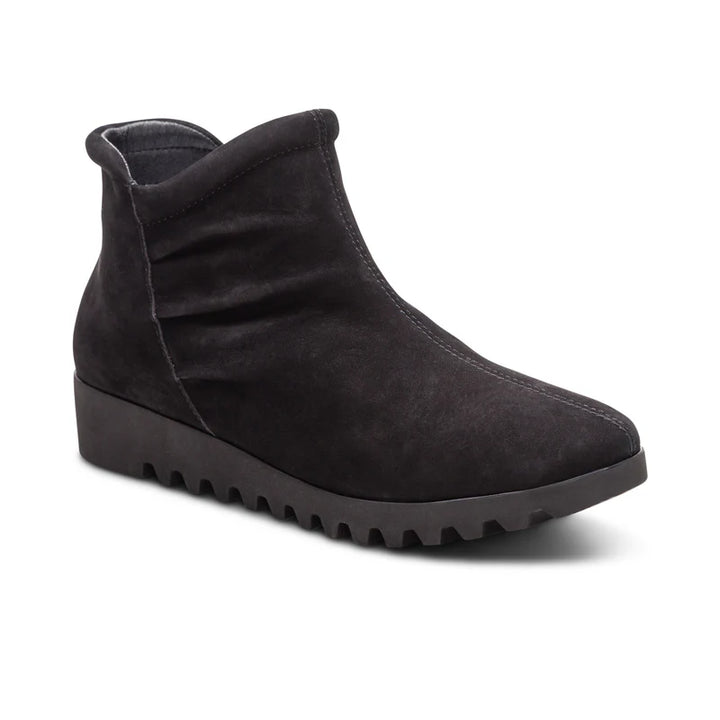 aetrex zoey slip-on women's | black