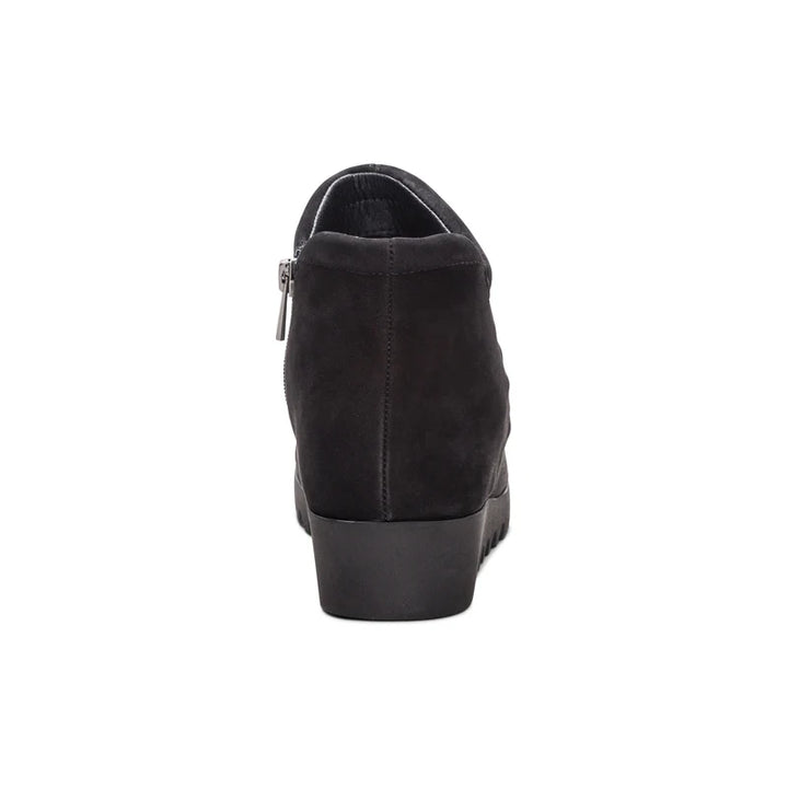 aetrex zoey slip-on women's | black