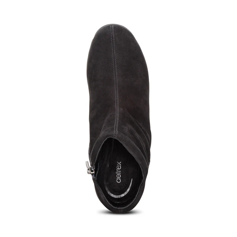 aetrex zoey slip-on women's | black