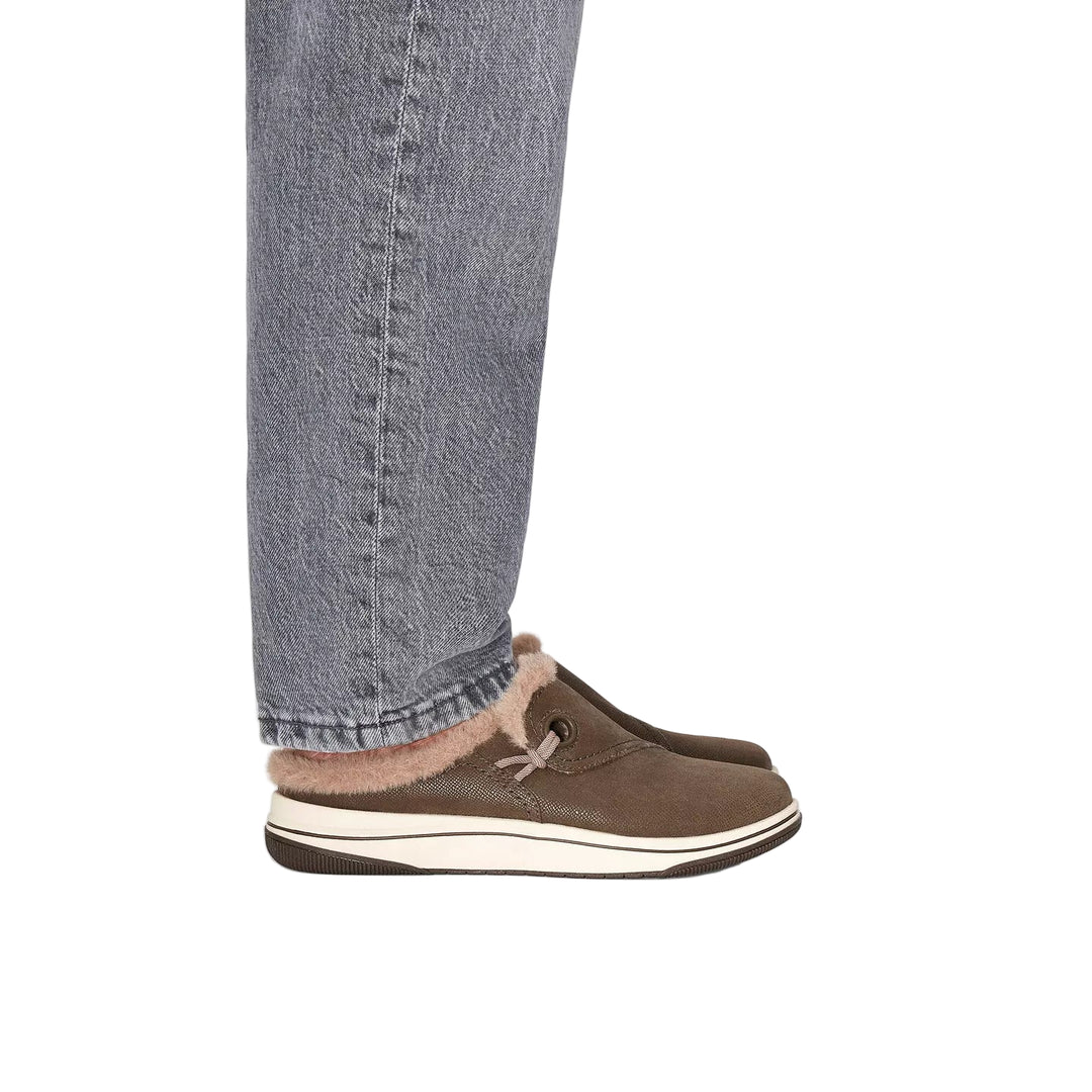clarks breeze myth women's | dk olive