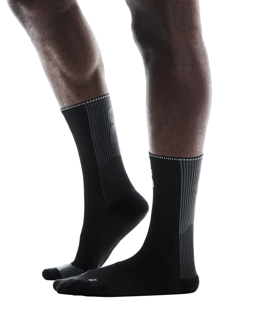 on performance run sock high | black eclipse