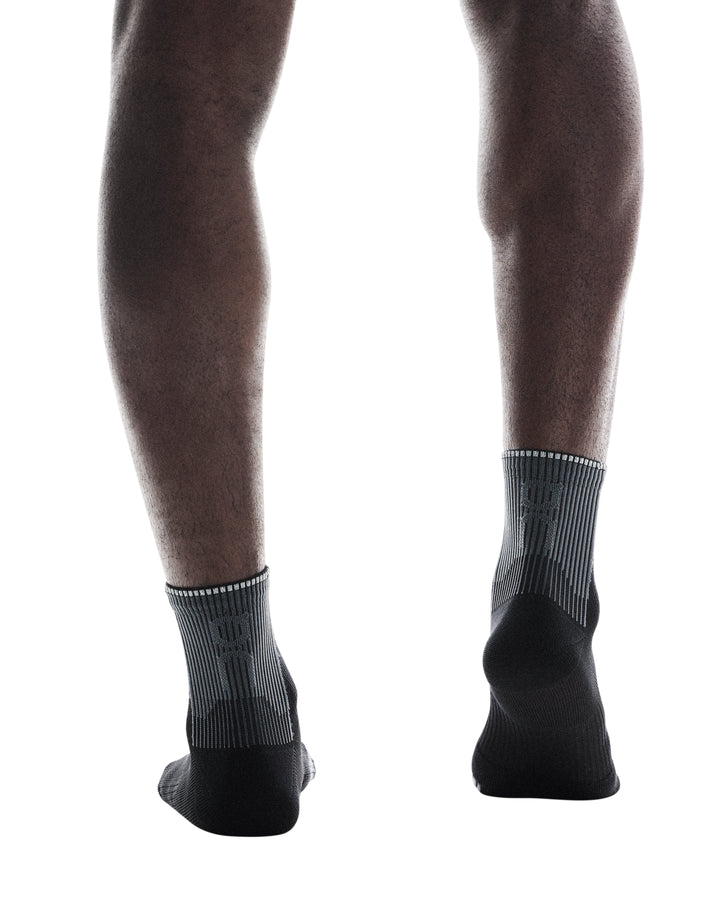 on performance run sock mid | black eclipse