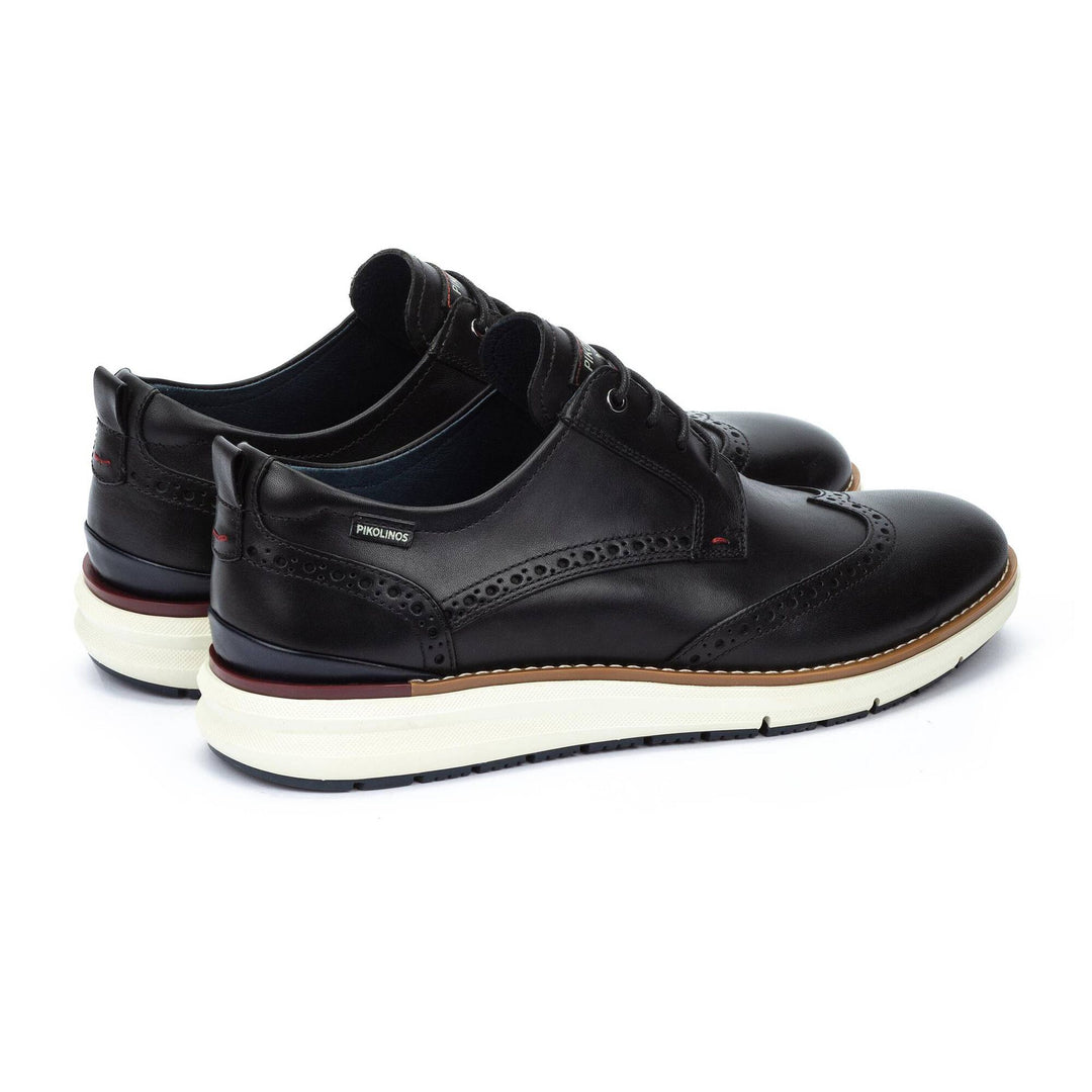 pikolinos manacor wingtip men's | black