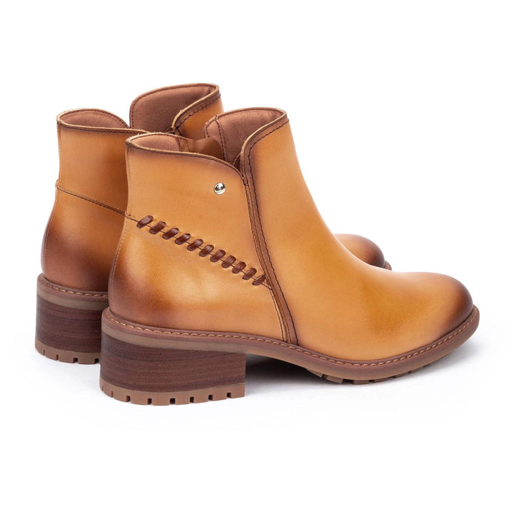 pikolinos medina women's | vanilla
