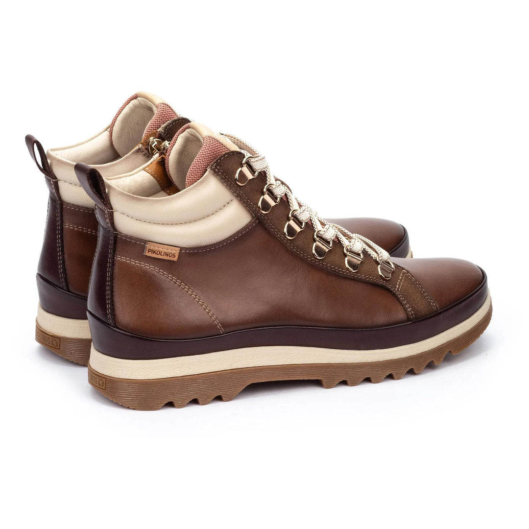 pikolinos vigo ankle boot women's | topo