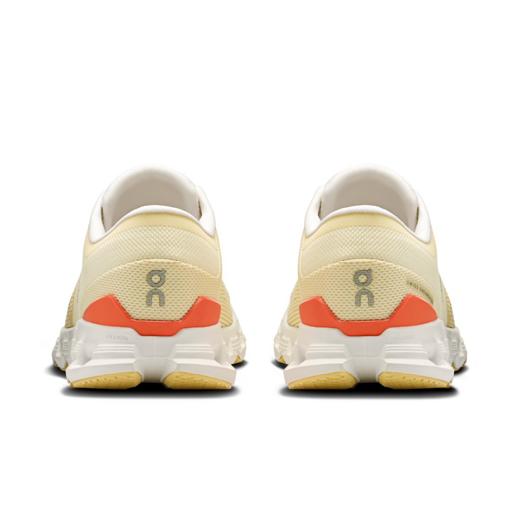 on cloud x 4 women's | castor / flame