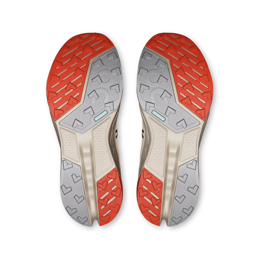 on cloudsurfer trail 2 women's | ivory / salmon