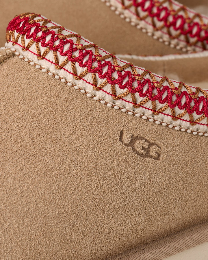 ugg tasman women's | sand/dark cherry