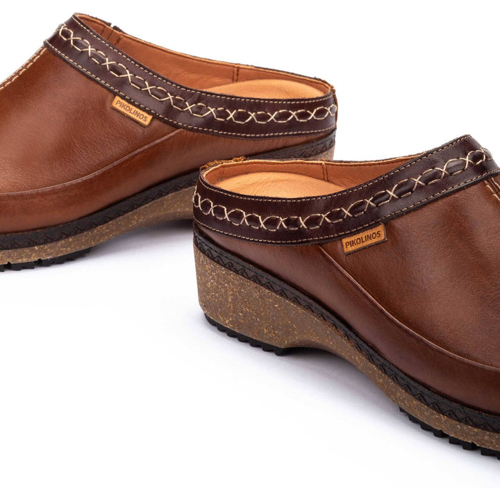 pikolinos granada clogs women's | cuero