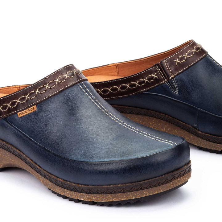 pikolinos granada clog women's | blue