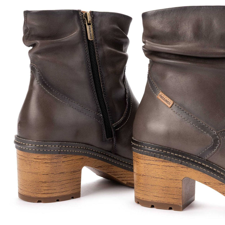 pikolinos sort boot women's | ceniza