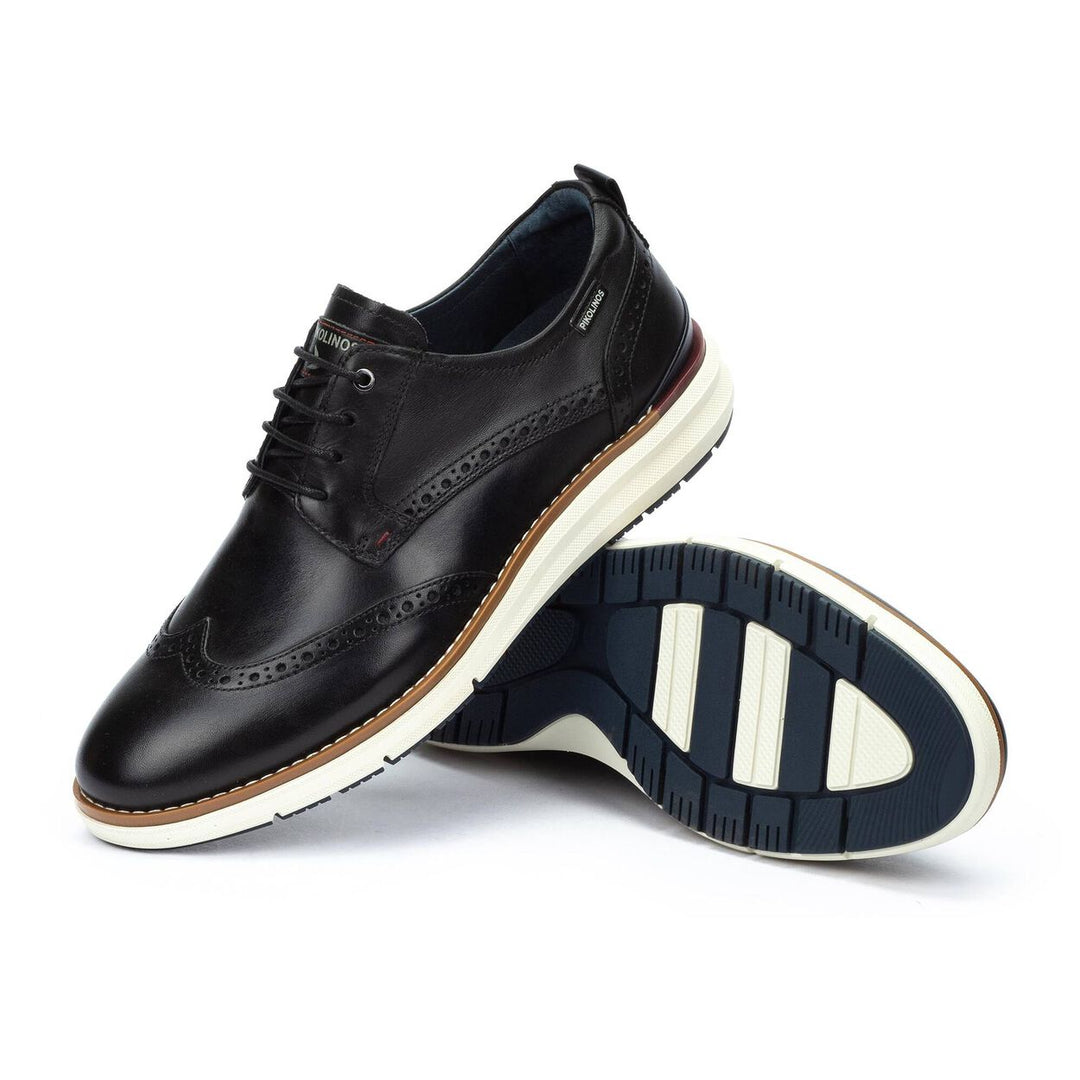 pikolinos manacor wingtip men's | black