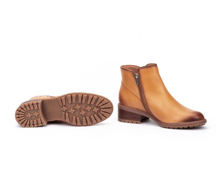 pikolinos medina women's | vanilla