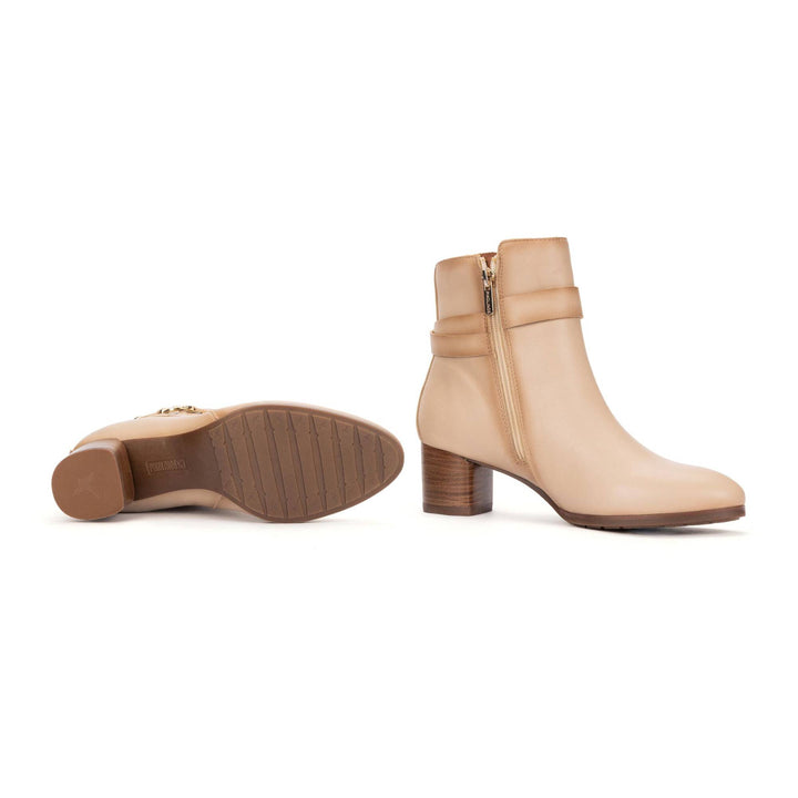 pikolinos calafat heeled boot women's | stone