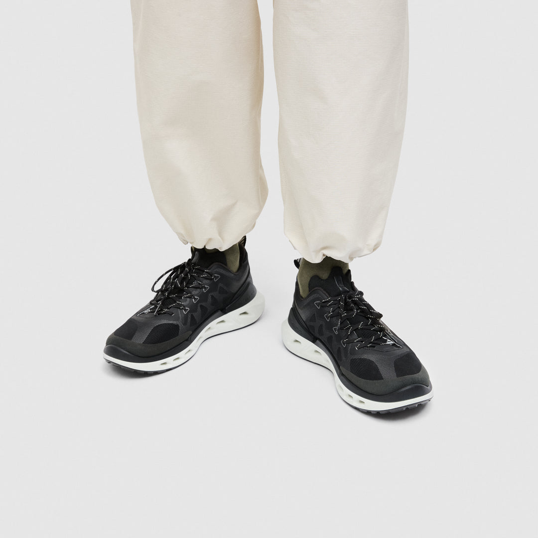 ecco biom 720 breathru men's | black bright white