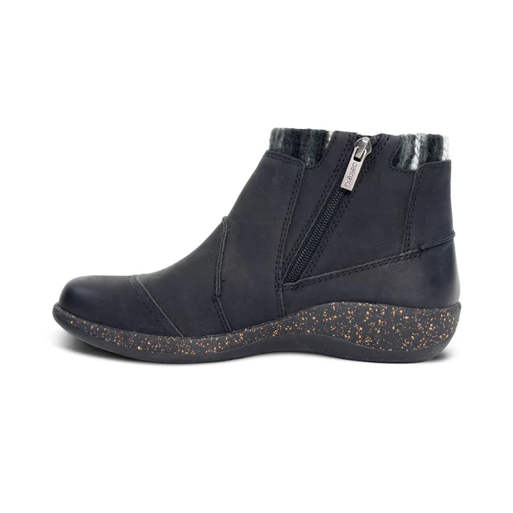 aetrex cammie arch support sweater boot women's | black