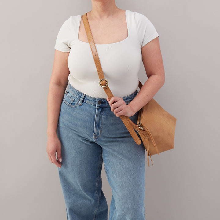 hobo expedition crossbody women's | whiskey