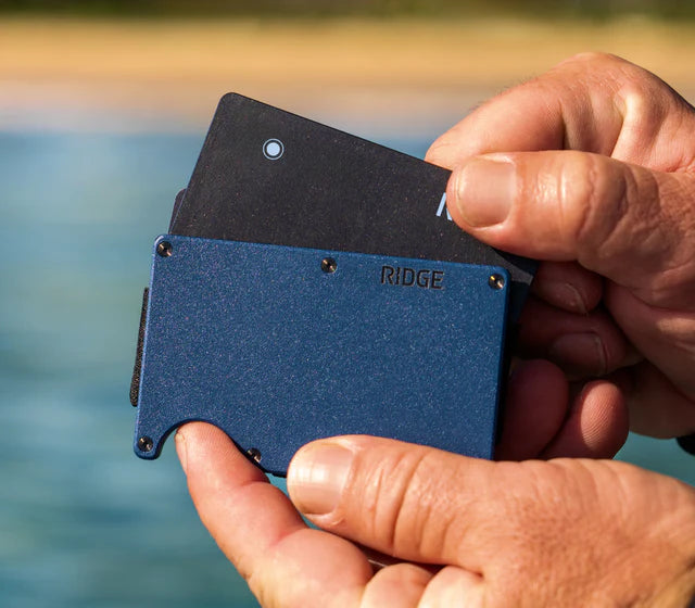 ridge 2.0 cash strap wallet | dark harbor
