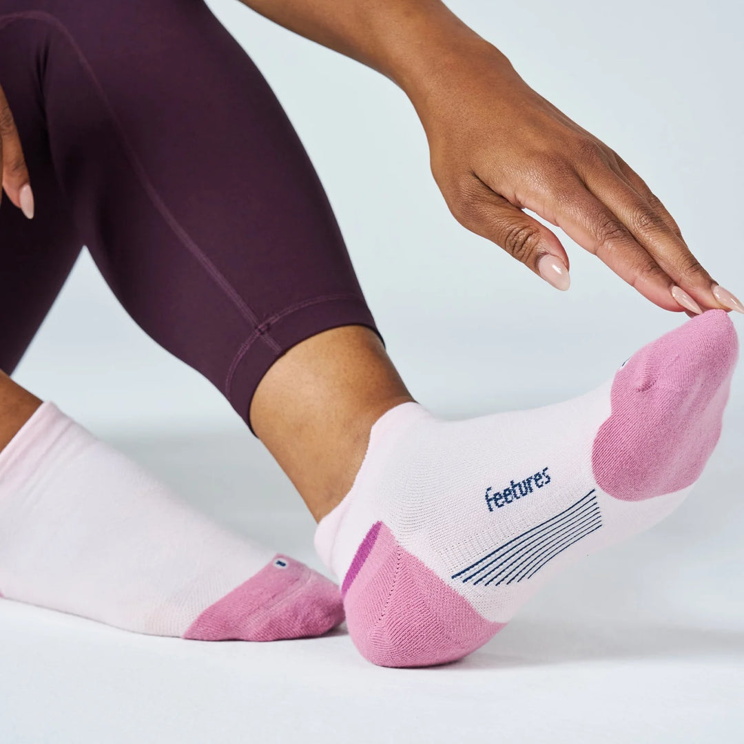 feetures elite max cushion tab sock | pink salt