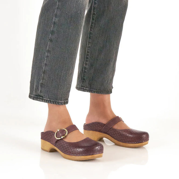dansko blaire women's | sangria