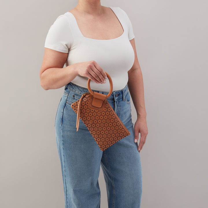 hobo sable wristlet women's | canyon petal