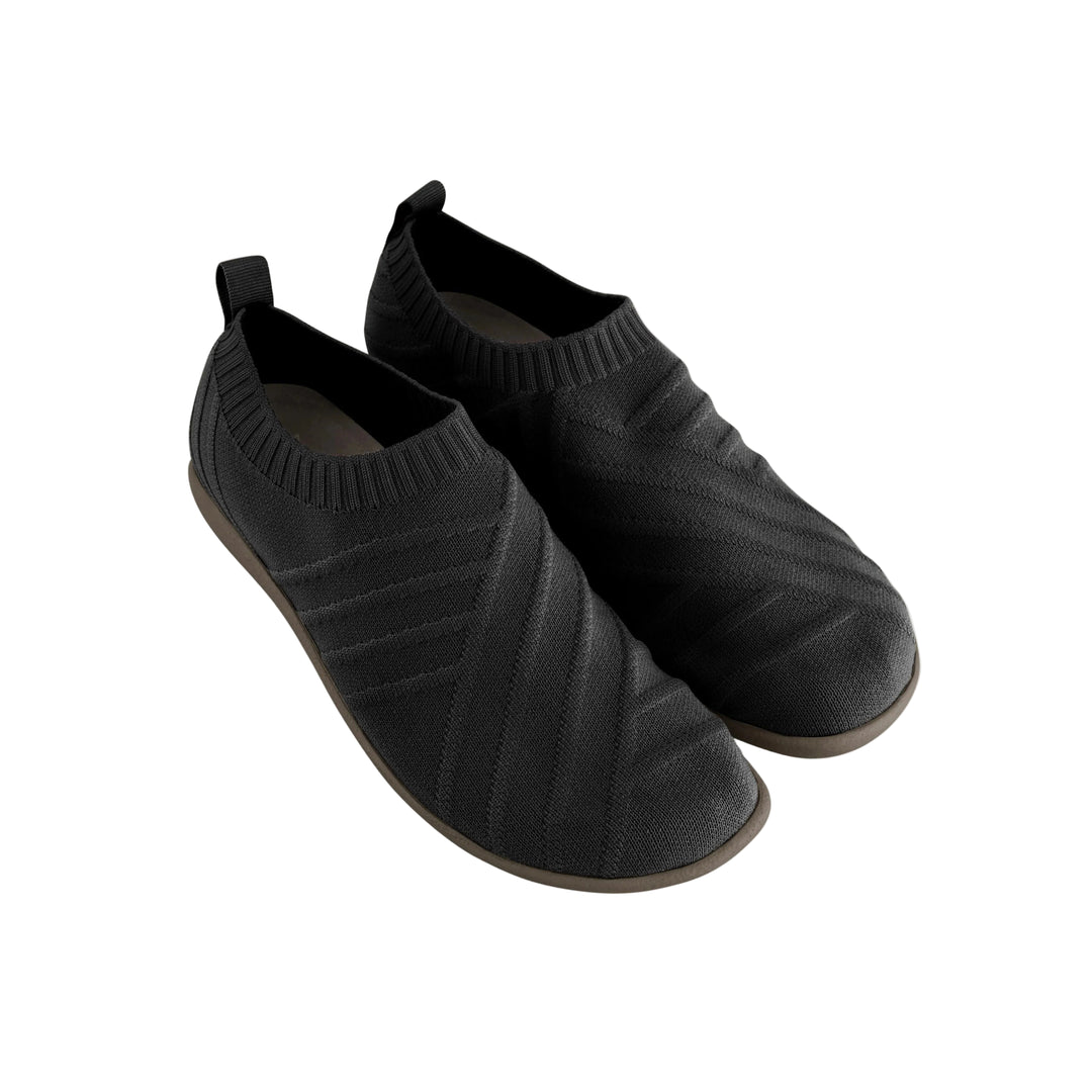 naot okahu women's | black knit