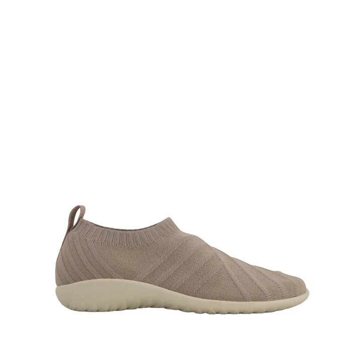 naot okahu women's | taupe