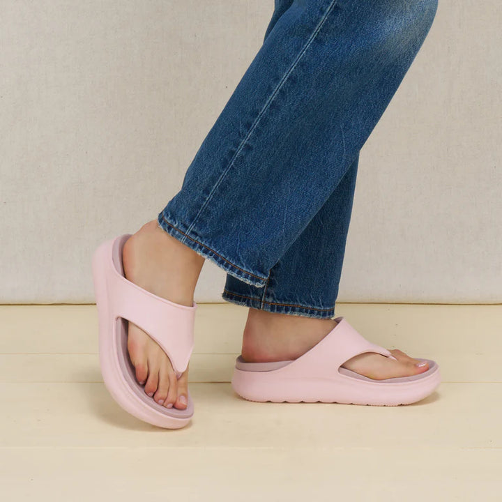 dansko devyn thong women's | pale pink