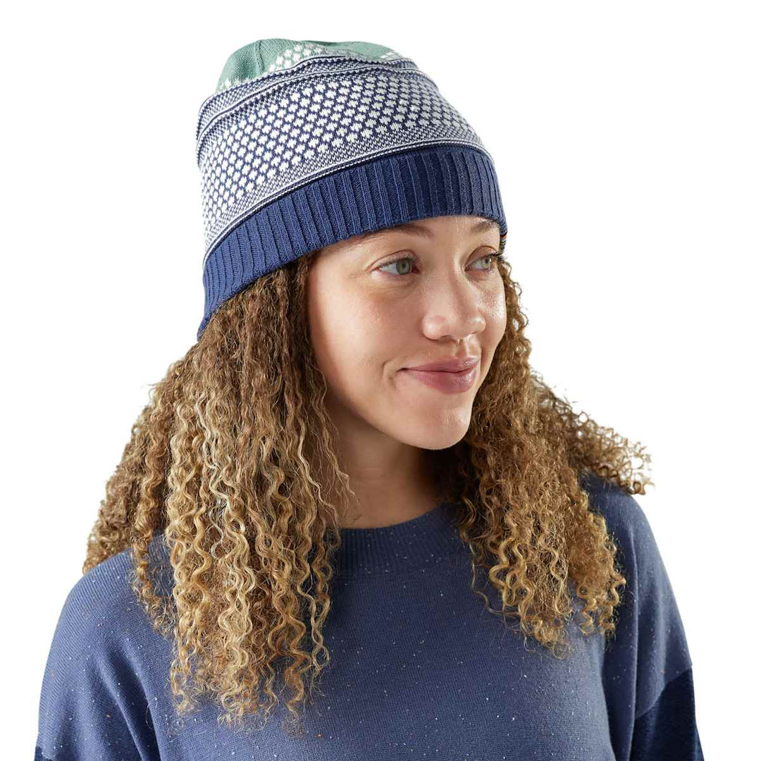 smartwool popcorn cable reversible beanie | nightfall blue