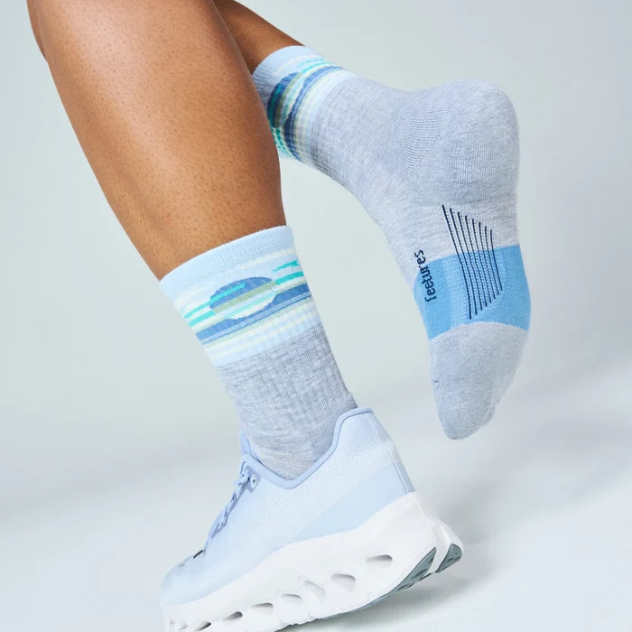 feetures trail max cushion mini crew sock | cloud veil blue