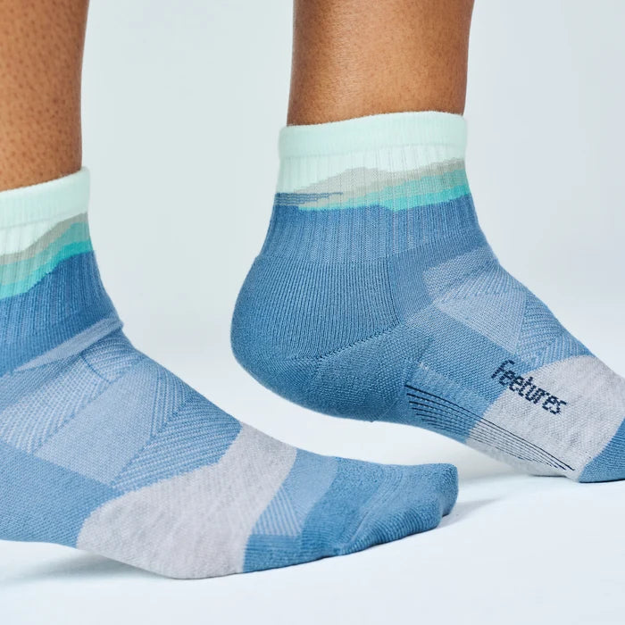 feetures trail max cushion quarter sock | tectonic blue