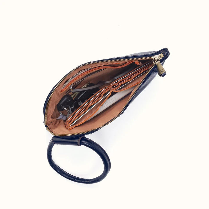 hobo sable wristlet women's | ink navy