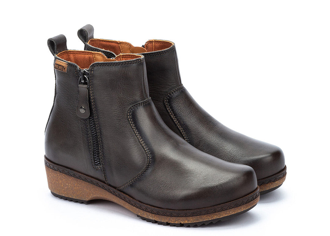 pikolinos granada boot women's | lead