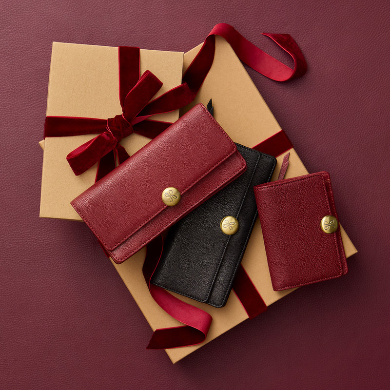 hobo hutton small wallet women's | red dahlia