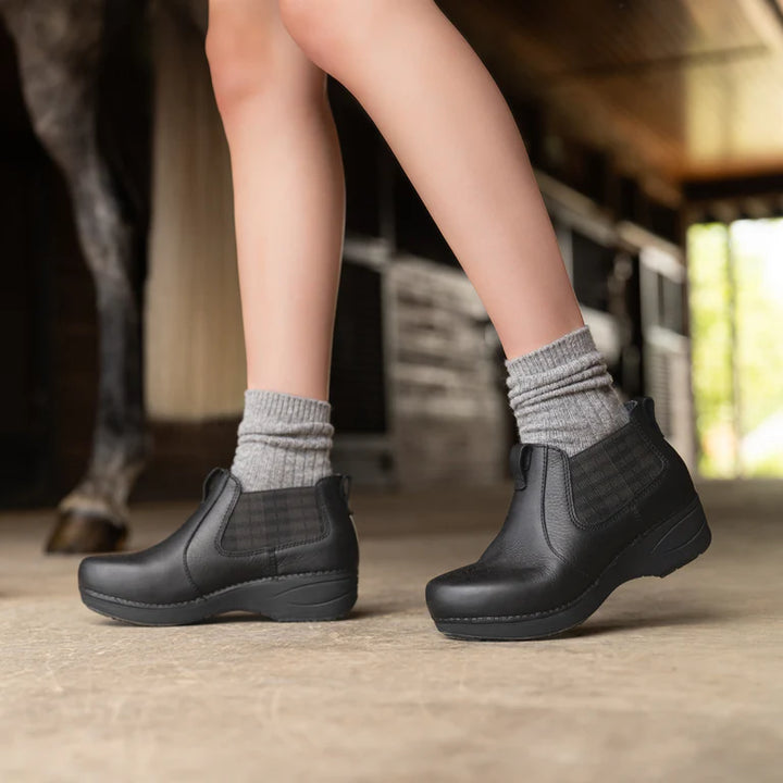dansko xp 2.0 bootie women's | black