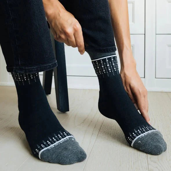 feetures everyday max cushion twinkle women's | twinkle black