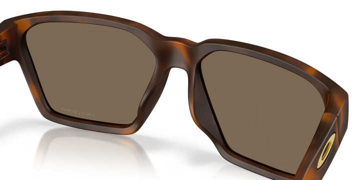 oakley briza sunglasses | matte tort/dark amber