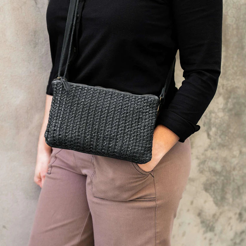milo anias crossbody women's | black